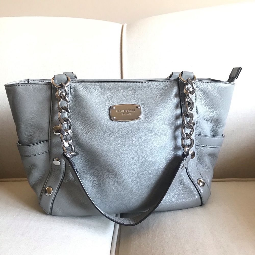 MICHAEL KORS Womens Spacious Gray Leather Handbag